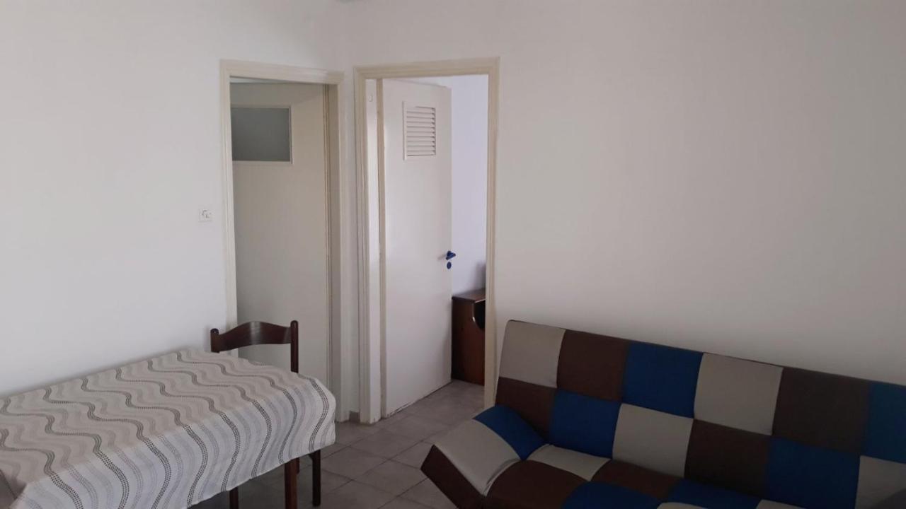 Central Apartments Eretria Extérieur photo
