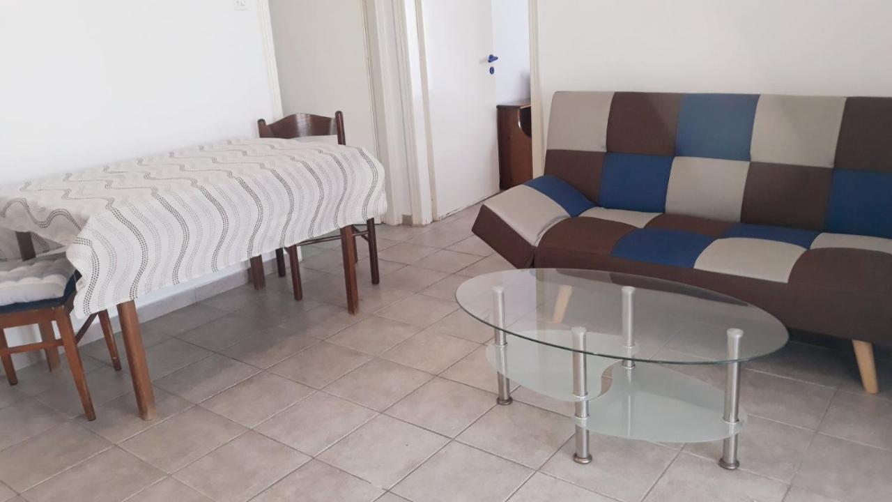 Central Apartments Eretria Extérieur photo