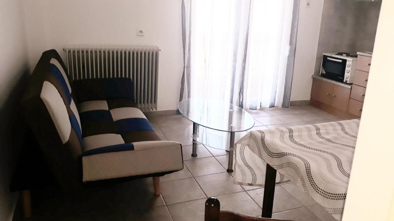 Central Apartments Eretria Extérieur photo