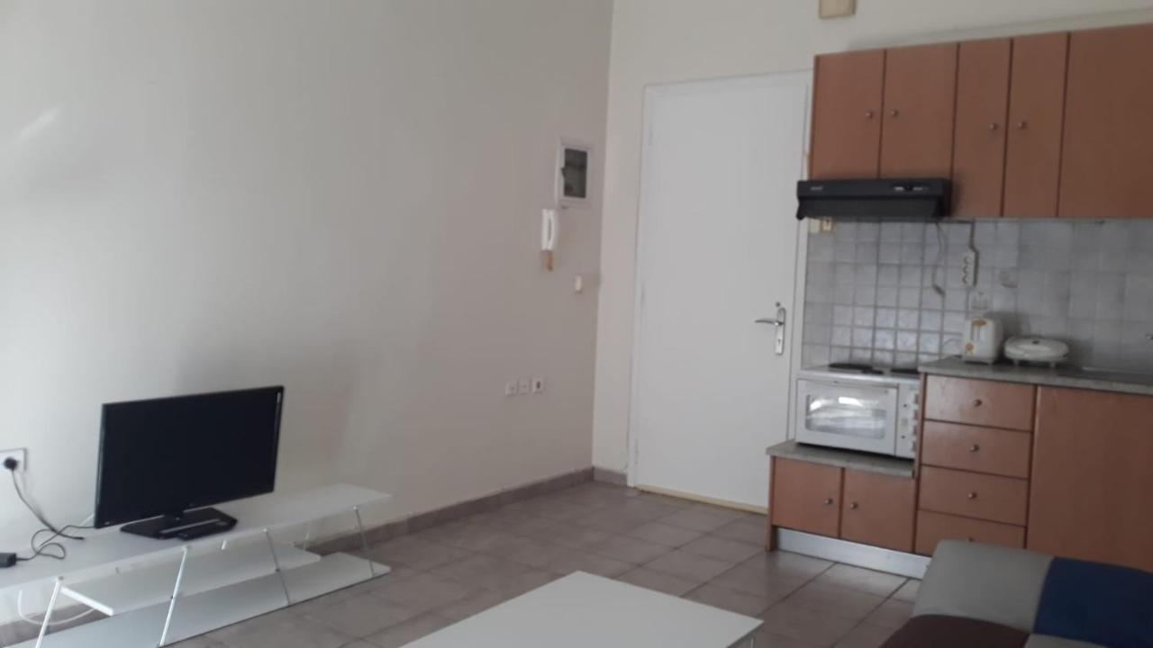 Central Apartments Eretria Extérieur photo
