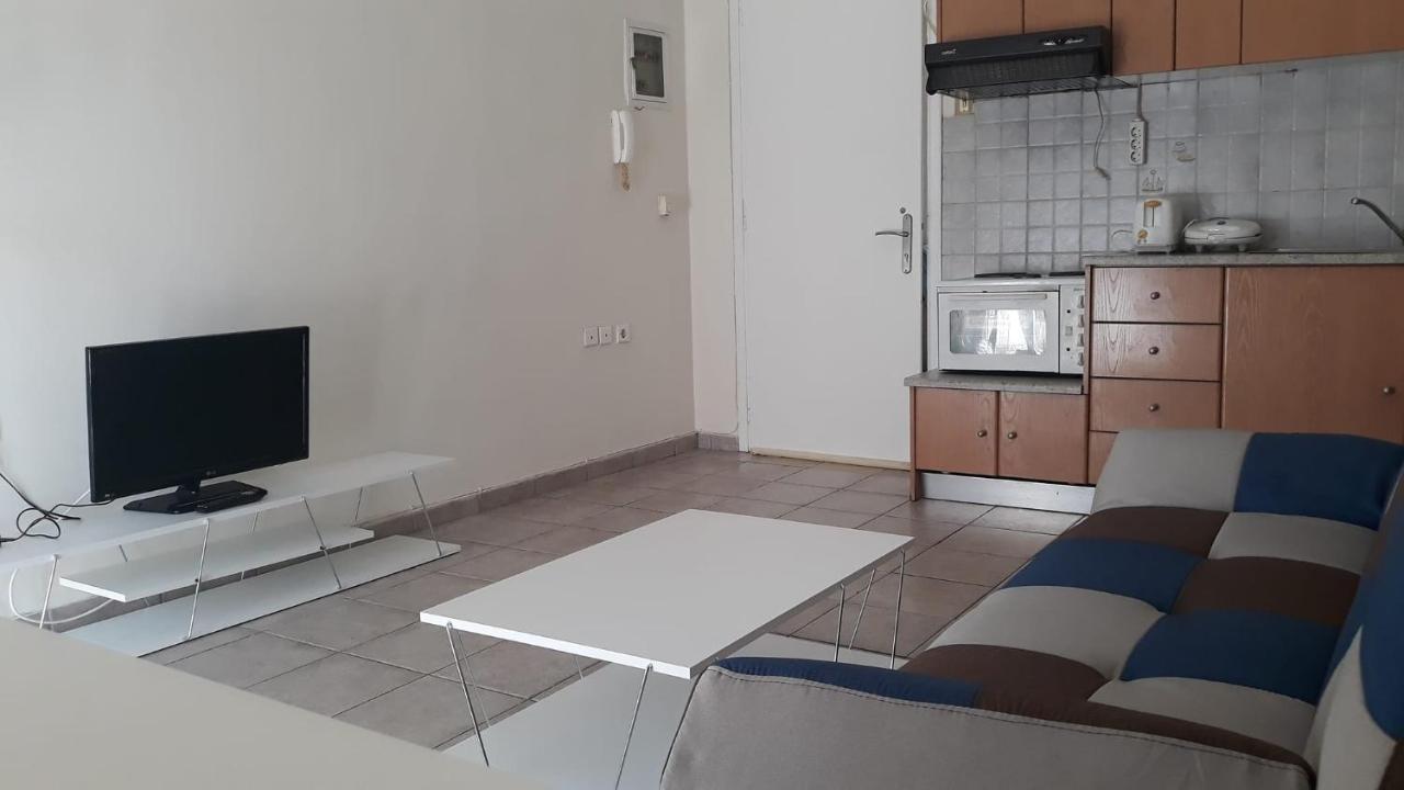 Central Apartments Eretria Extérieur photo