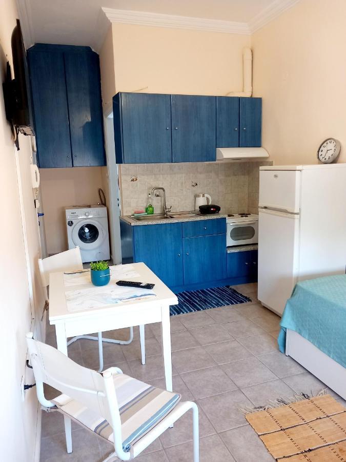 Central Apartments Eretria Extérieur photo
