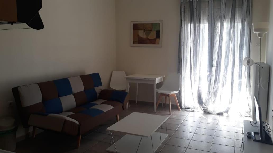 Central Apartments Eretria Extérieur photo
